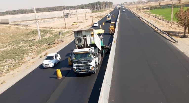 پیشرفت ۷۰ درصدی عملیات بهسازی، لکهگیری و روکش آسفالت ۱۲ کیلومتر از محور شریفآباد – پیشوا پیشرفت ۷۰ درصدی عملیات بهسازی، لکهگیری و روکش آسفالت ۱۲ کیلومتر از محور شریفآباد – پیشوا