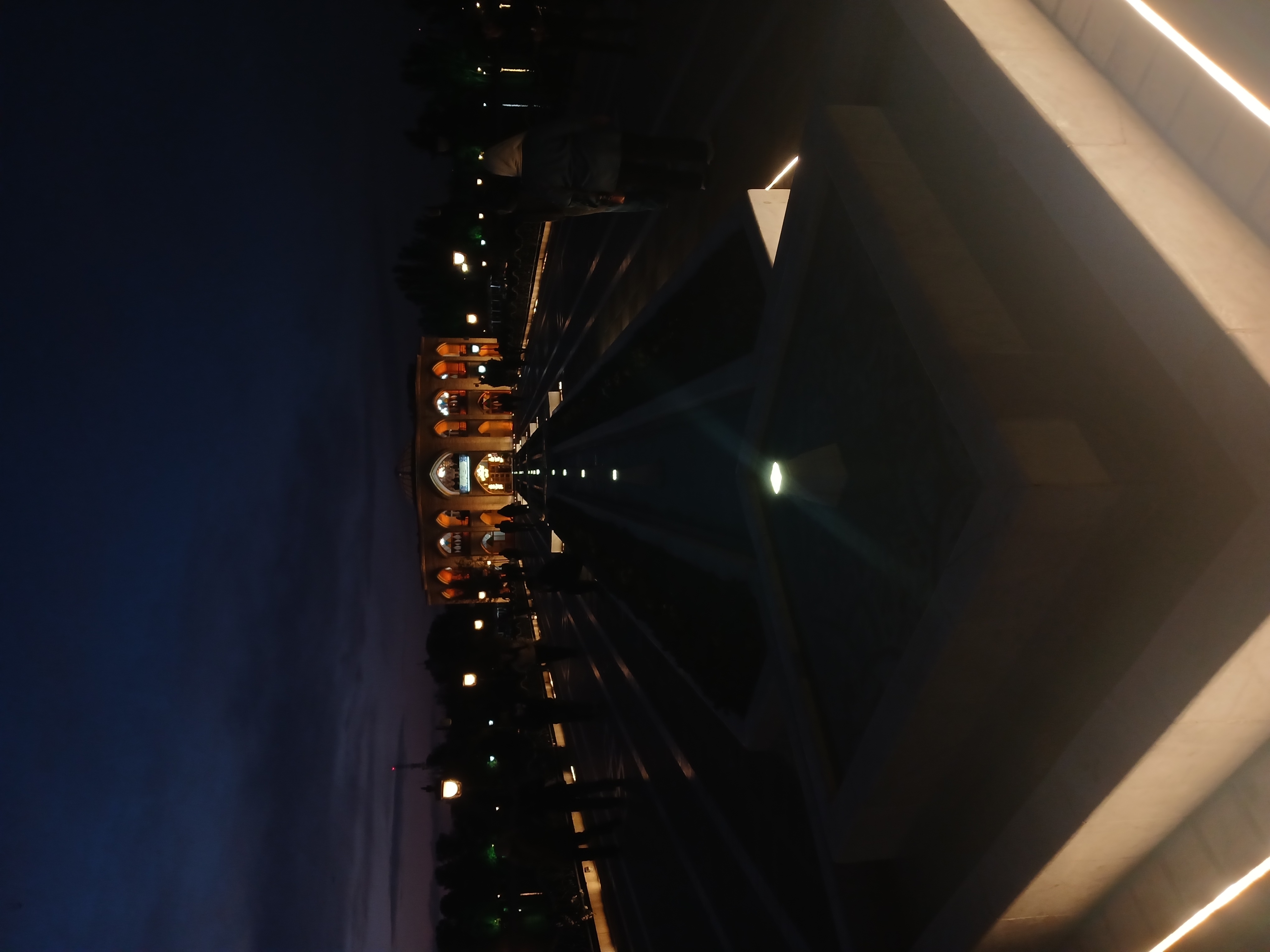 a556306__.jpg