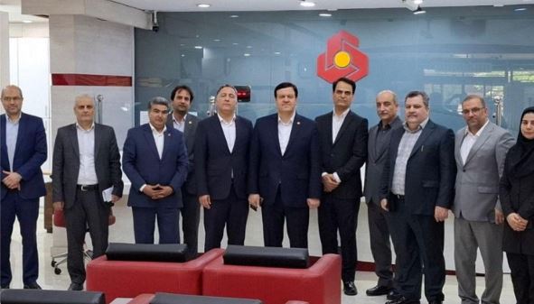 بانک ملت بیش از پیش در کنار مردم خواهد بود/ادامه بازدیدهای میدانی مدیرعامل بانک ملت از شعب و واحدهای پشتیبان