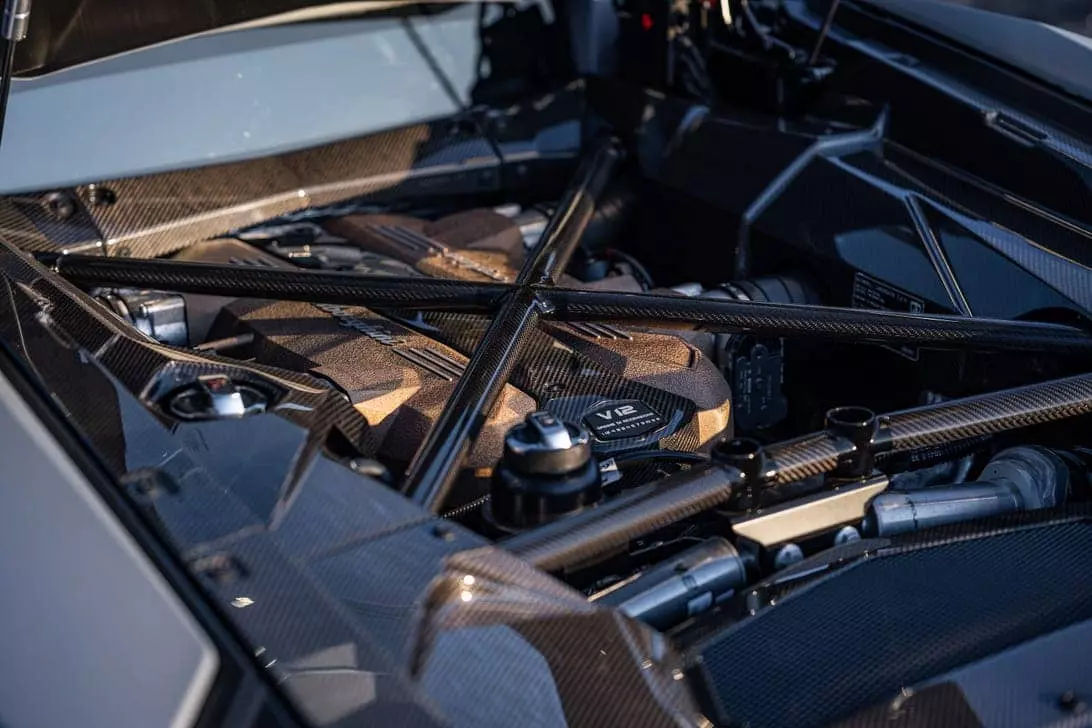u98478_2022-lamborghini-aventador-ultima
